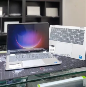 New Laptop HP OmniBook 5 Flip 8GB Intel Core I5 SSD 1T
