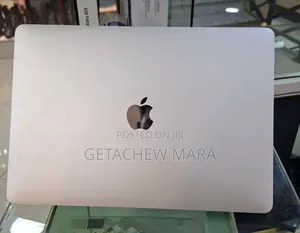 New Laptop Apple MacBook Pro 2022 M2 8GB Intel SSD 512GB