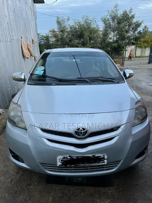 Photo - Toyota Belta 2007 Silver