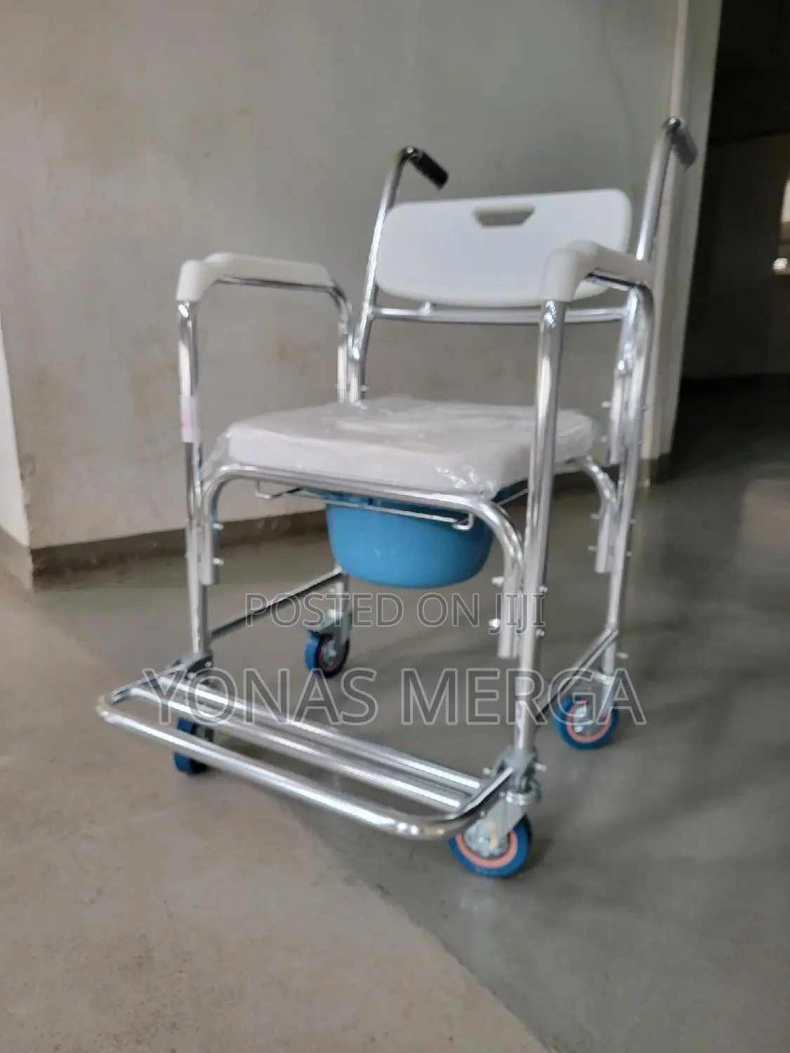 Toilet Chair盲口areyourshop Commode Toilet Chair W/ Wheels,Multifunction