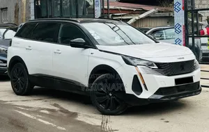 Peugeot 5008 2021 White