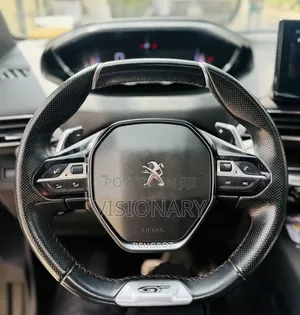 Peugeot 5008 2021 White