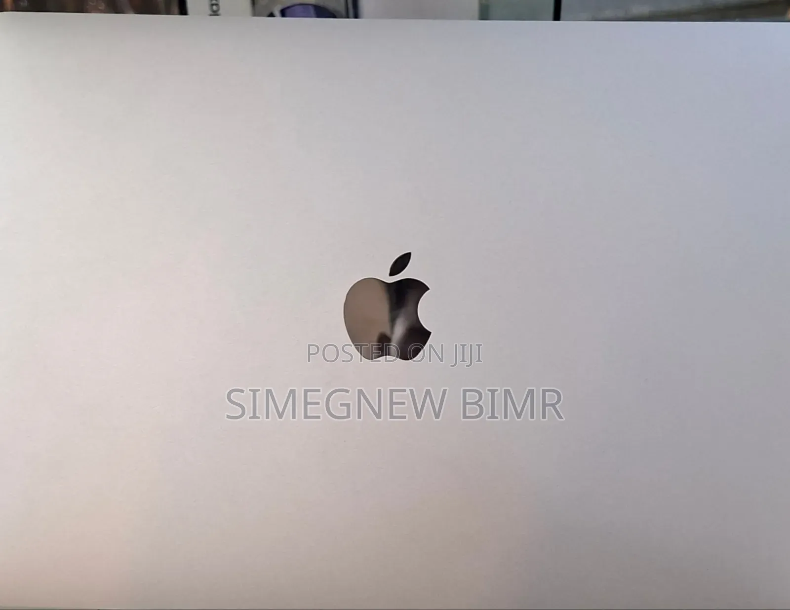 New Laptop Apple MacBook Air 2022 M2 8GB Apple M2 SSD 512GB