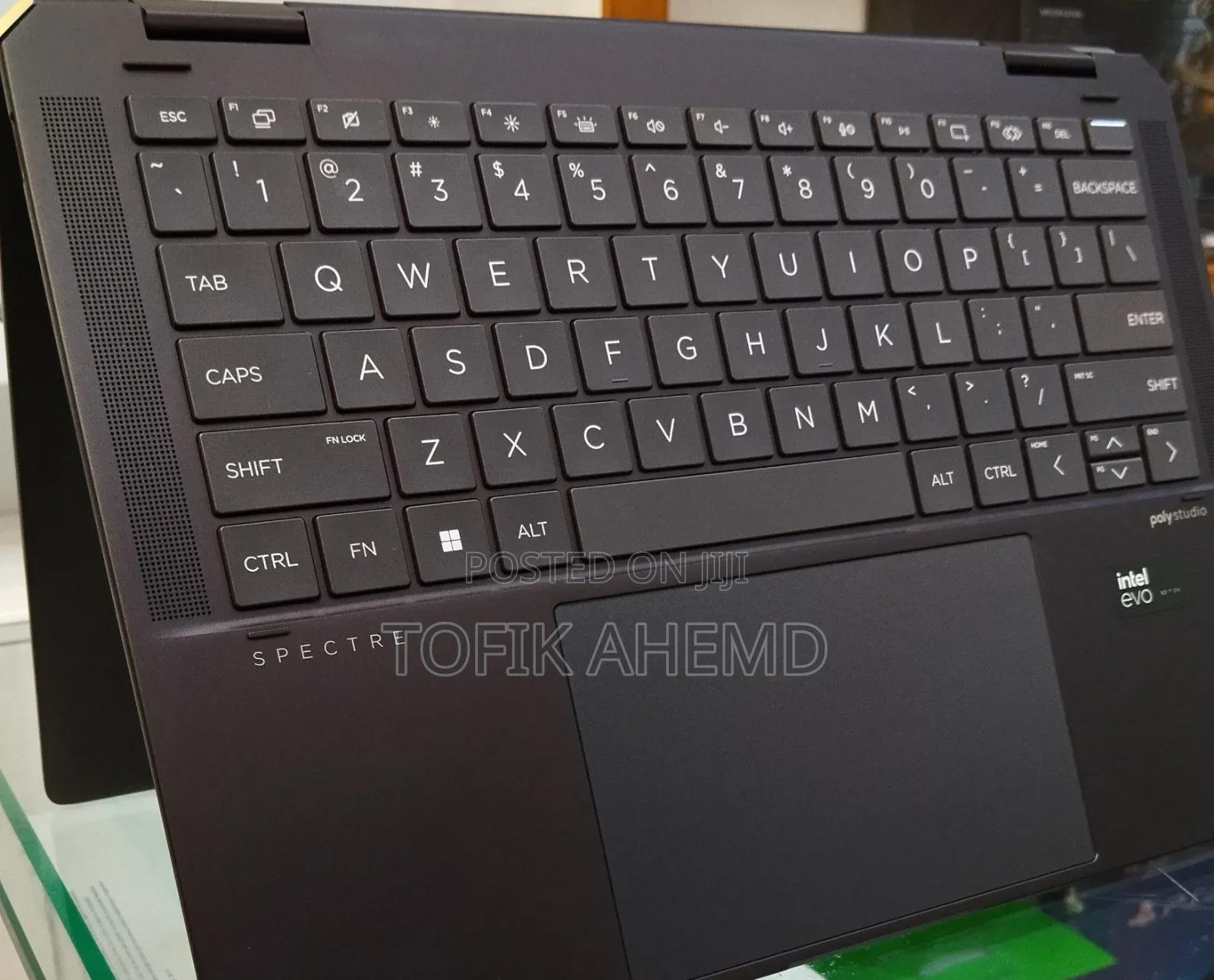 New Laptop HP Spectra 13 32GB Intel Core Ultra 7 SSD 2T