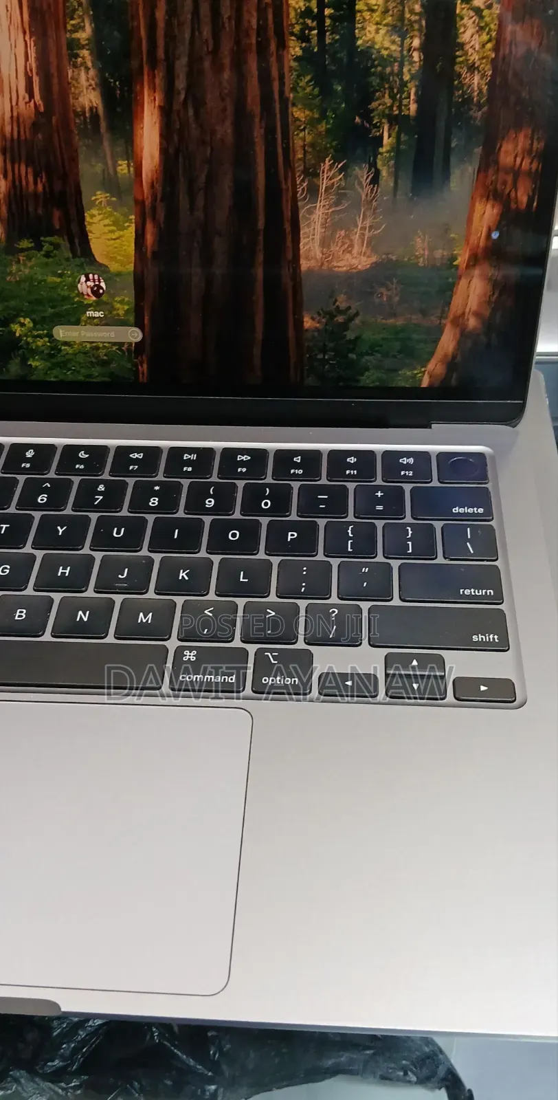 New Laptop Apple MacBook Air 2022 M2 8GB Apple M2 SSD 256GB