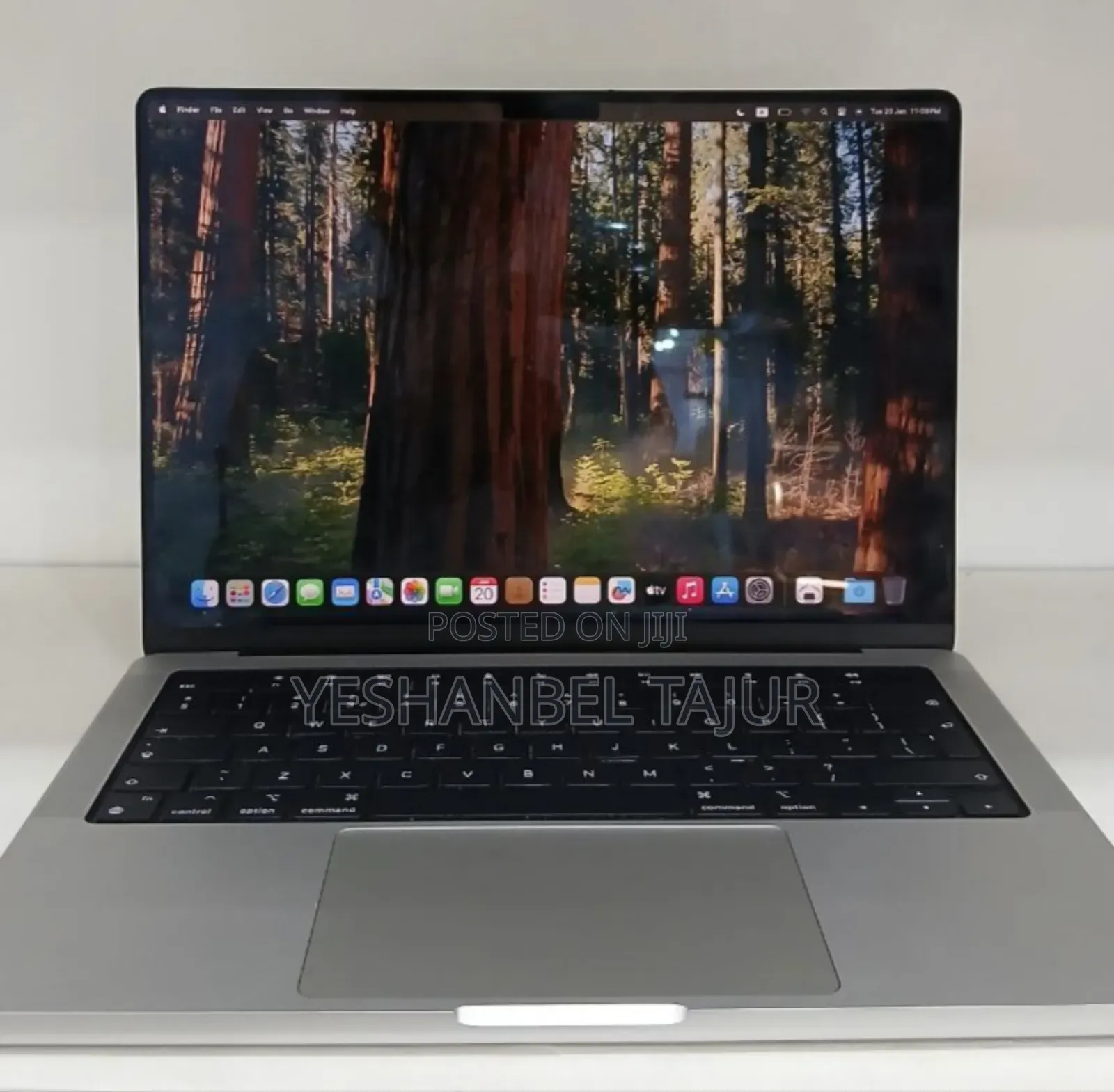 New Laptop Apple MacBook Pro M1 16GB Apple M1 Pro SSD 1T