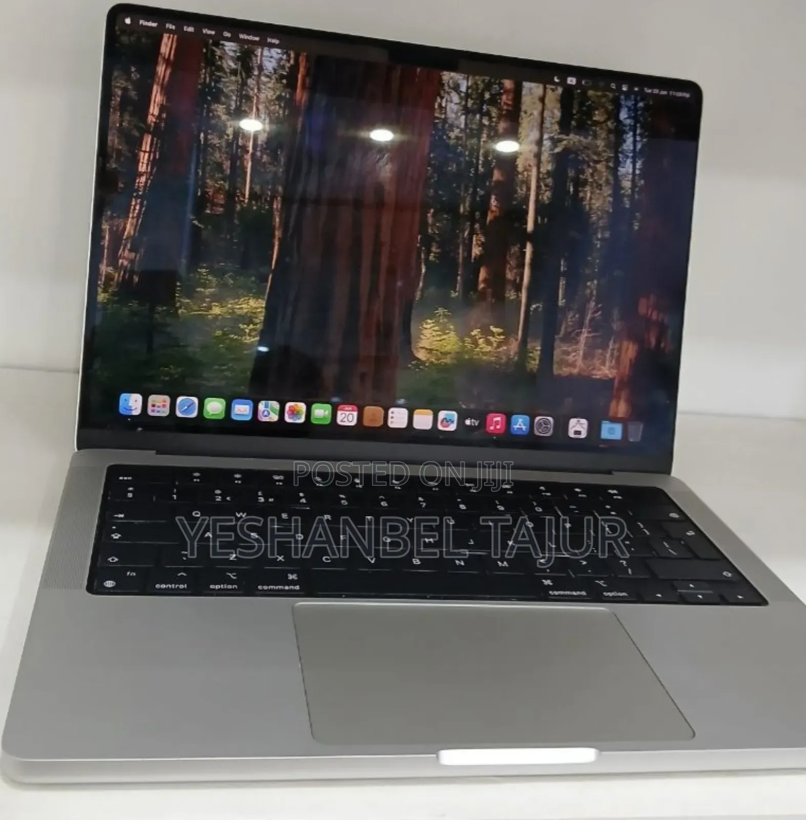 New Laptop Apple MacBook Pro M1 16GB Apple M1 Pro SSD 1T