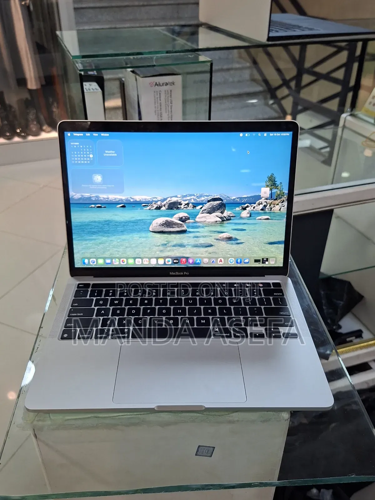 New Laptop Apple MacBook Pro 8GB Apple M2 SSD 512GB