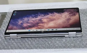 New Laptop HP OmniBook 5 14" 16GB Intel Core I7 SSD 1T
