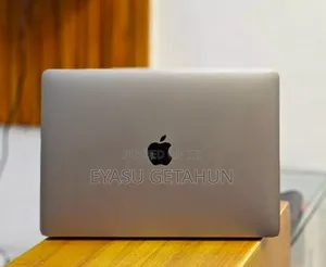 New Laptop Apple MacBook Pro 2019 16GB Intel Core I7 SSD 256GB