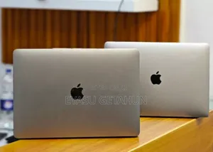 New Laptop Apple MacBook Pro 2019 16GB Intel Core I7 SSD 256GB