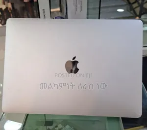 New Laptop Apple MacBook Pro 2022 M2 8GB Apple M2 SSD 512GB