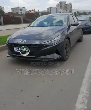 Photo - Hyundai Elantra 2021 Green
