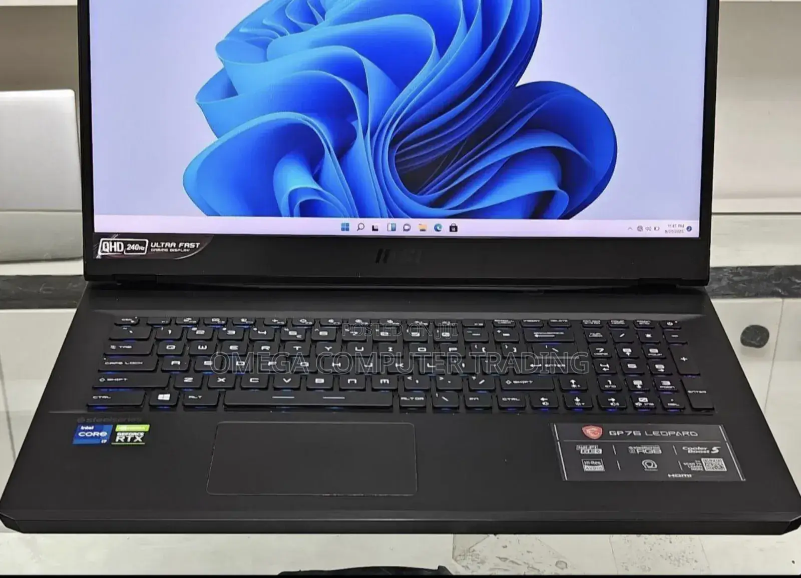 New Laptop MSI GP75 Leopard 16GB Intel Core i7 SSD 1T