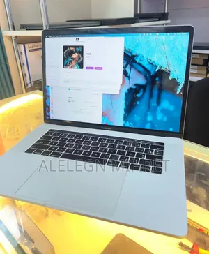 New Laptop Apple MacBook Pro 2019 32GB Intel Core I9 SSD 512GB