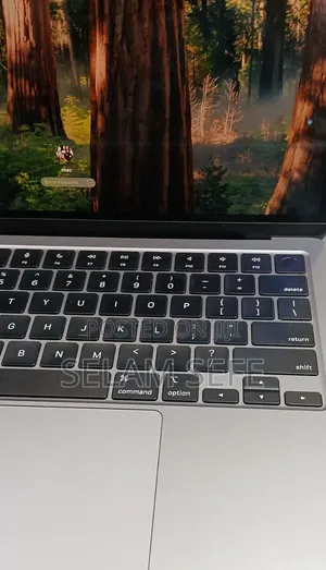 New Laptop Apple MacBook Air 2022 M2 8GB Apple M2 SSD 256GB