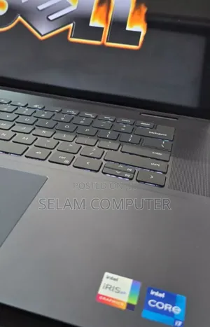 New Laptop Dell Inspiron 15 16GB Intel Core I7 SSD 1T