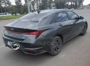 Hyundai Elantra 2021 Gray