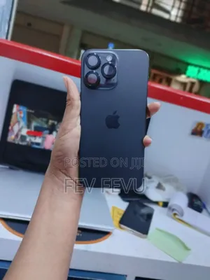 Photo - Apple iPhone 15 Pro Max 256 GB Black