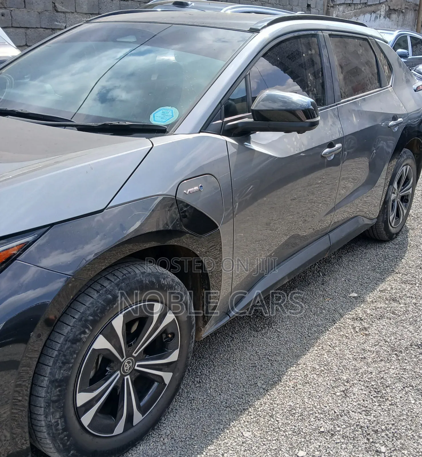 Toyota bZ4X 2024 Gold