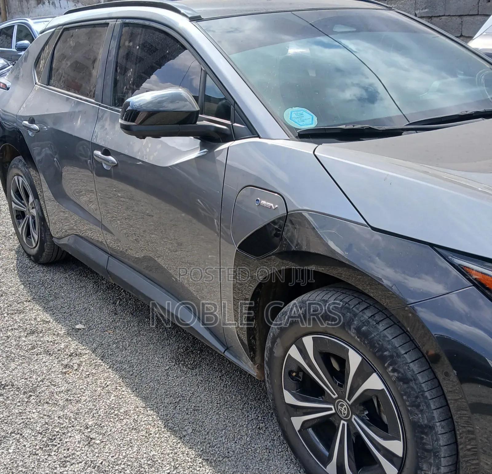 Toyota bZ4X 2024 Gold