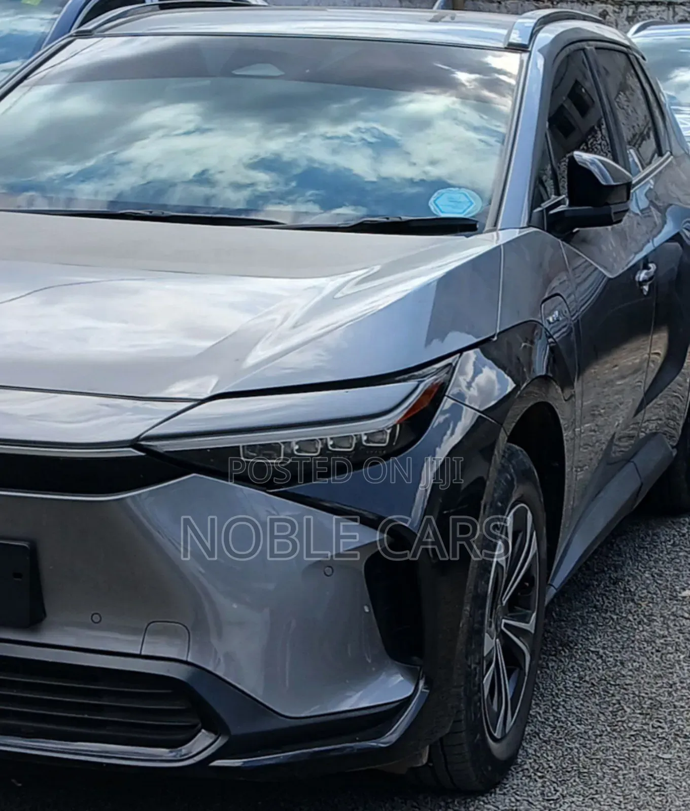 Toyota bZ4X 2024 Gold