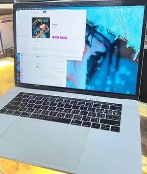 New Laptop Apple MacBook Pro 2019 4GB Intel Core I9 SSD 512GB