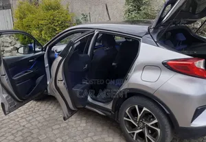 Toyota C-HR 2017 Gray