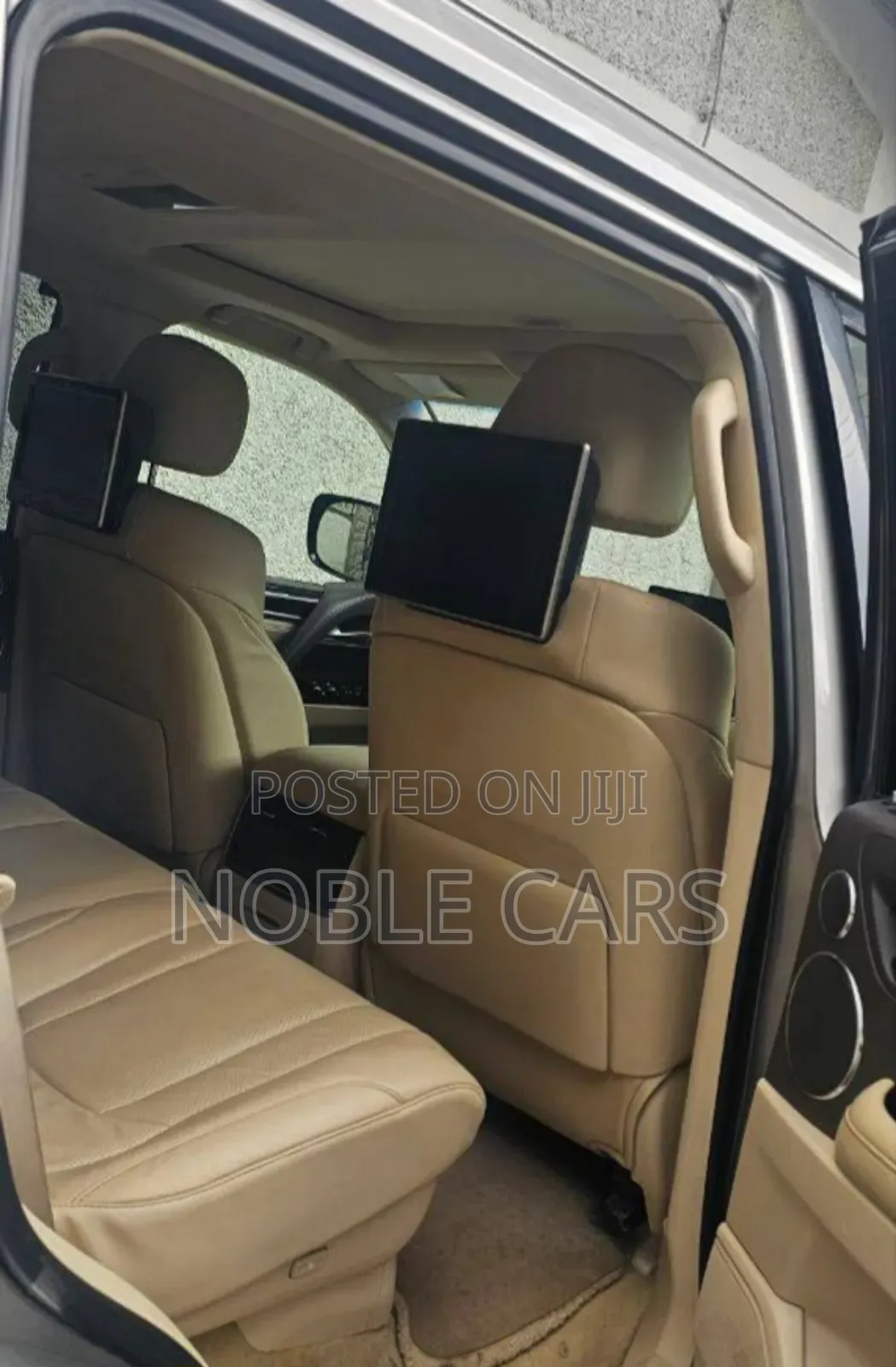 Lexus LX 2017 Gold