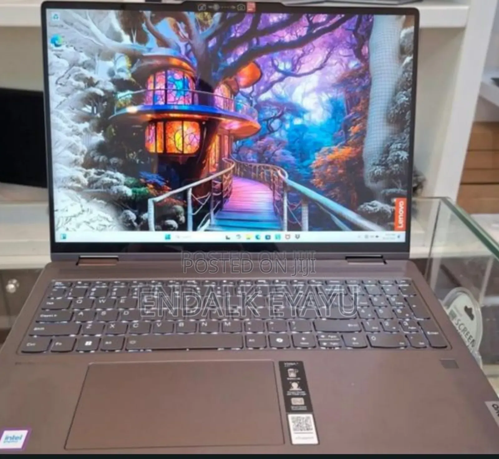New Laptop Lenovo Yoga 7i 16GB Intel Core Ultra 7 SSD 1T