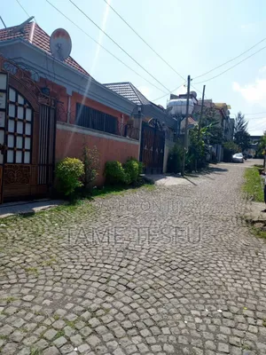 Furnished 3bdrm Villa in Bole for sale