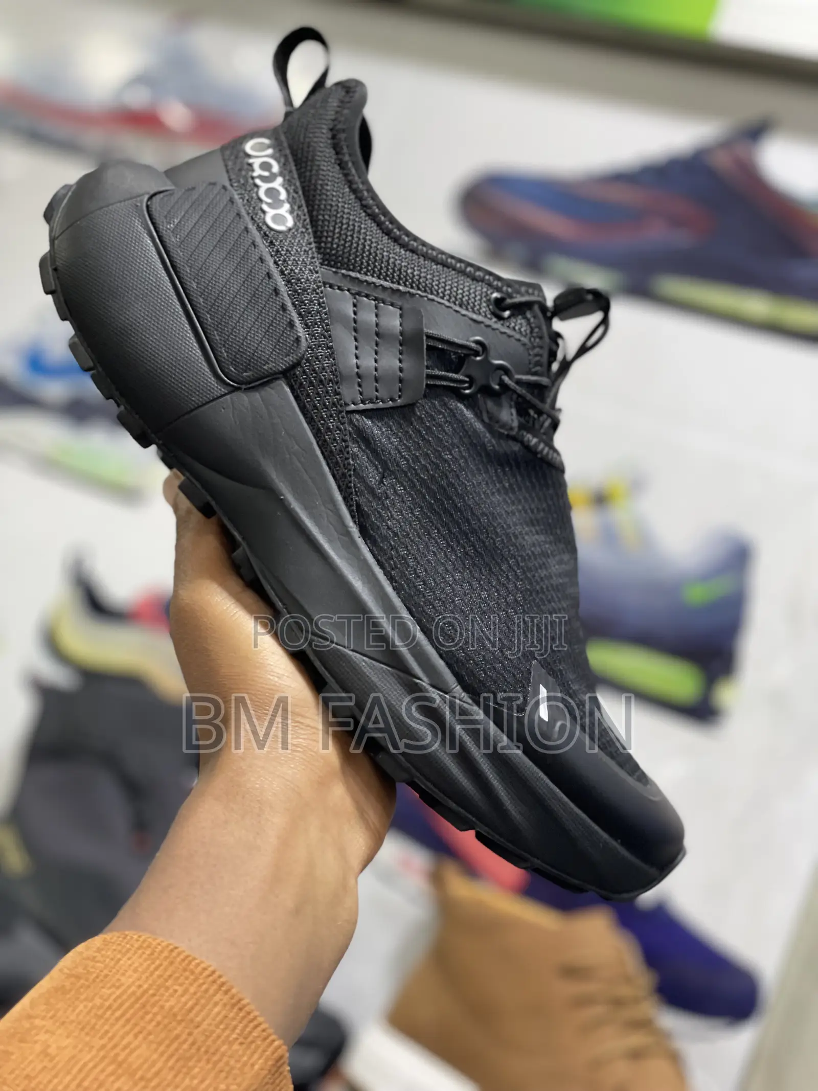 Black Grcco Men’S Quality Sneakers Made in China