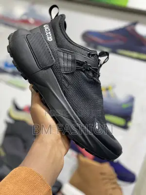 Photo - Black Grcco Men’S Quality Sneakers Made in China