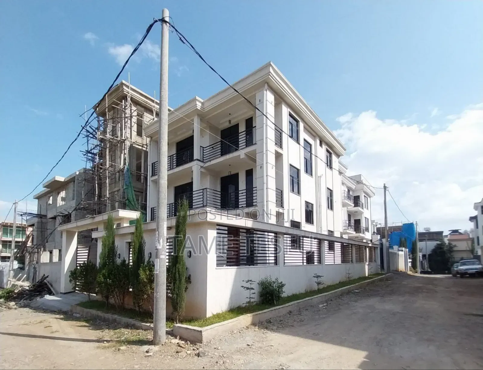 Furnished 8bdrm House in ሀያት ኮፓዉንድ, Bole for sale