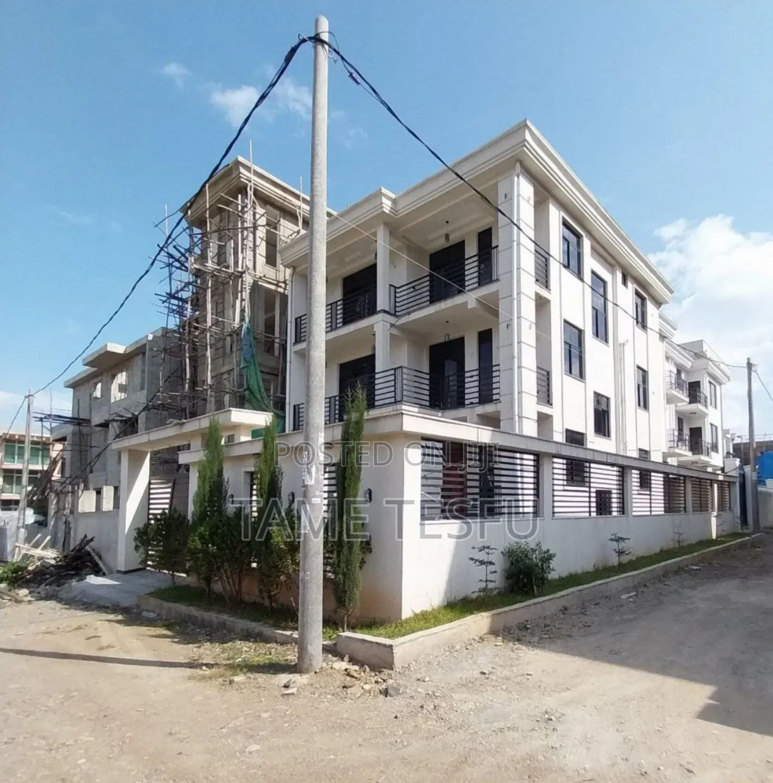 Furnished 8bdrm House in ሀያት ኮፓዉንድ, Bole for sale