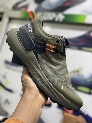 Photo - Grrco Men’S Quality Comfortable Green Sneaker Shoes