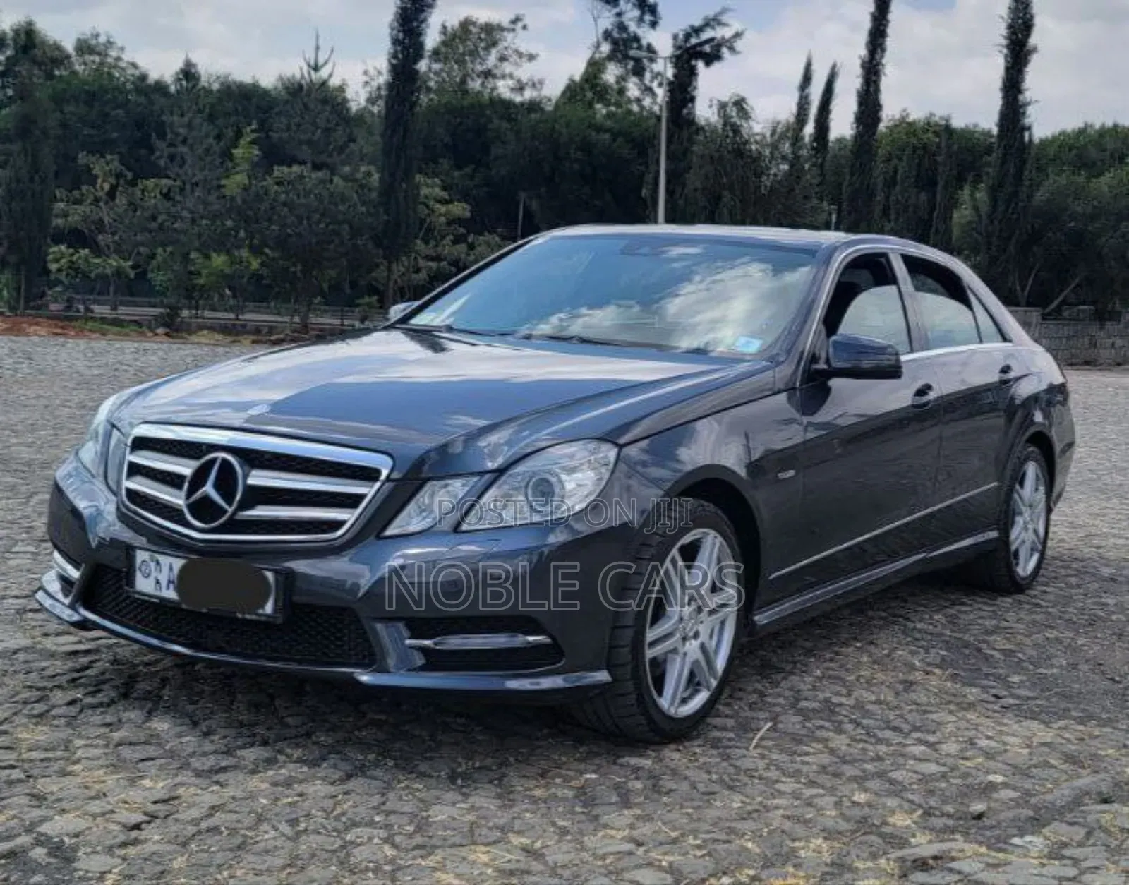 Mercedes-Benz E200 2012 Gray