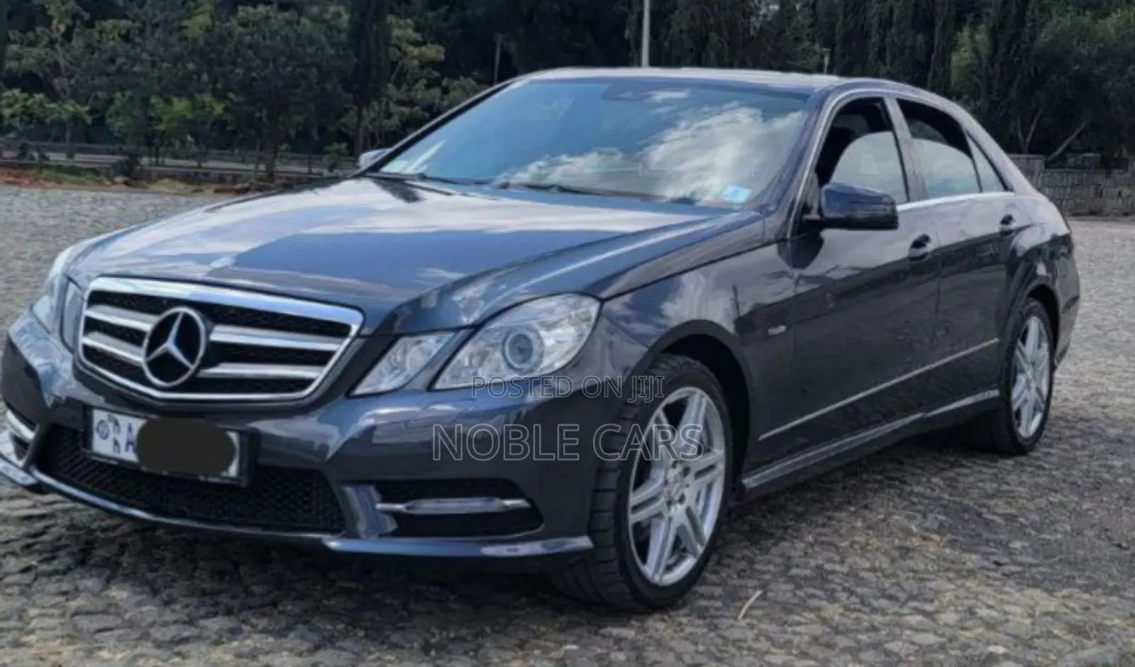 Mercedes-Benz E200 2012 Gray