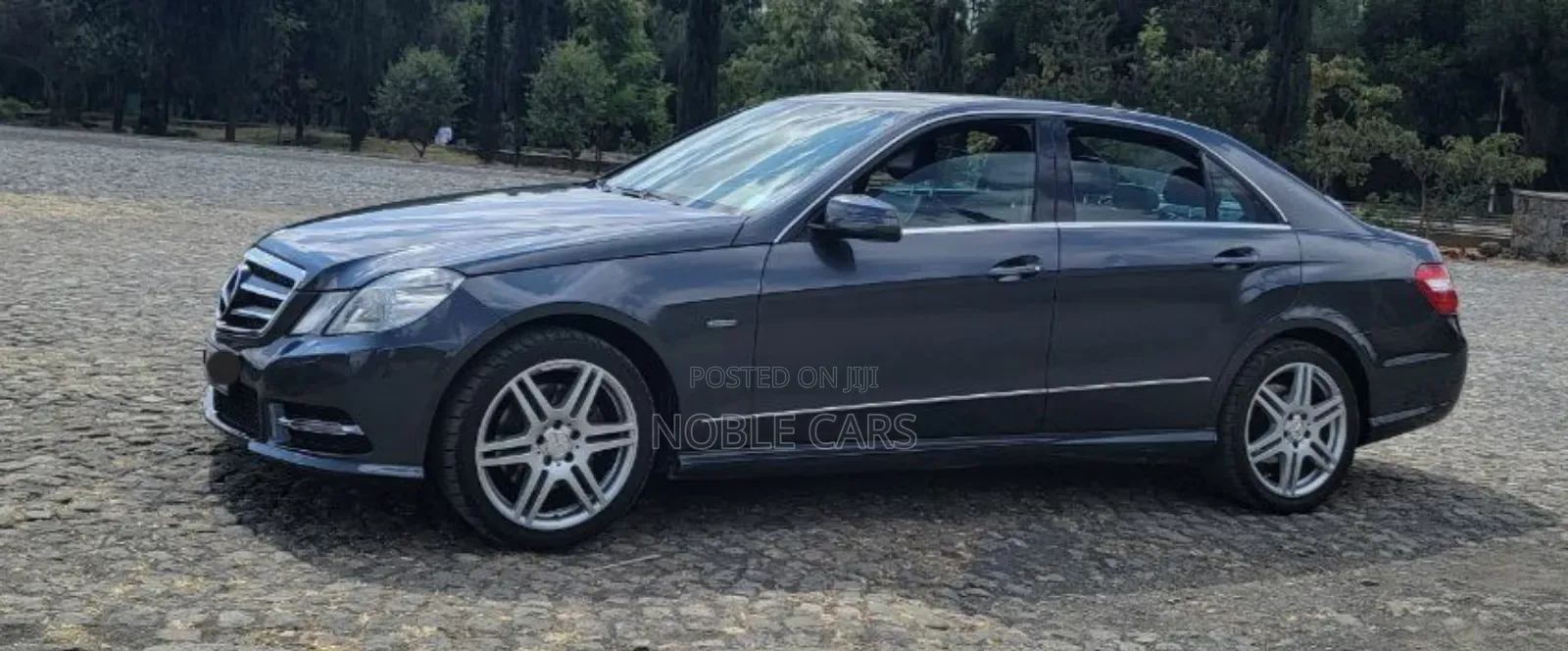 Mercedes-Benz E200 2012 Gray