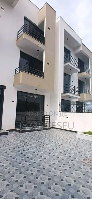 Furnished 8bdrm House in ሀያት ዞን, Bole for sale