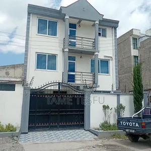 Furnished 8bdrm House in ሀያት, Bole for sale