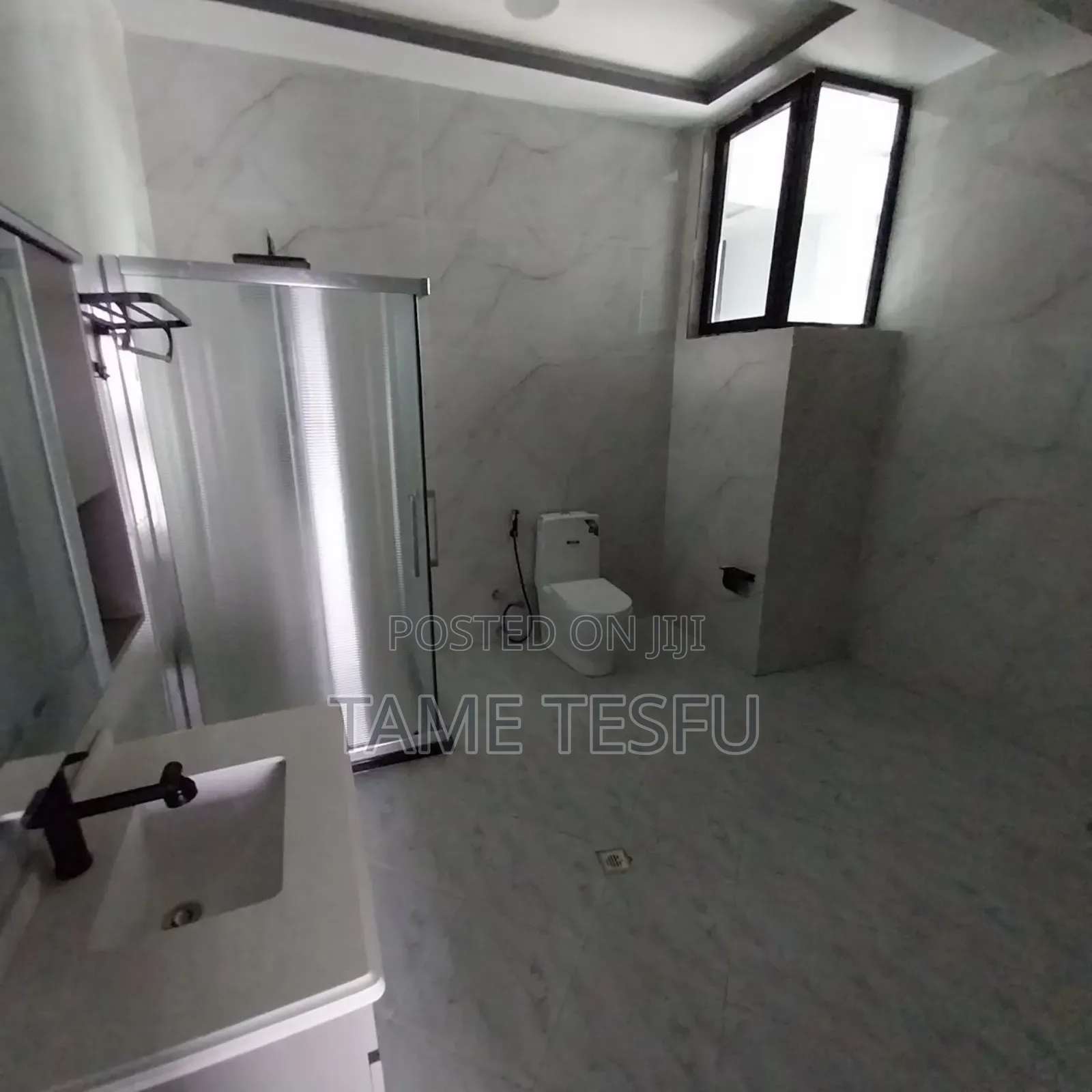 Furnished 8bdrm House in ሀያት, Bole for sale