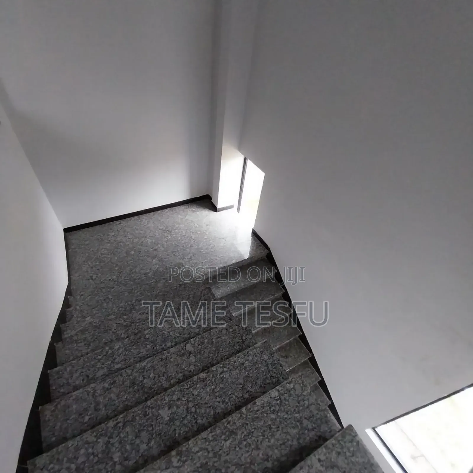 Furnished 8bdrm House in ሀያት, Bole for sale