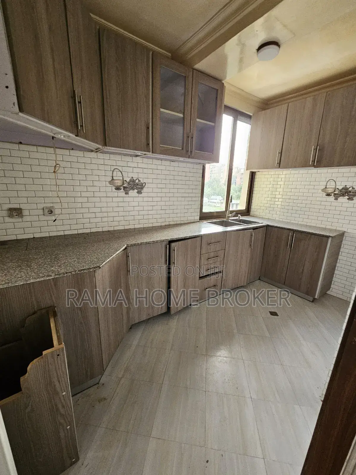 Furnished 2bdrm Apartment in Bole for sale