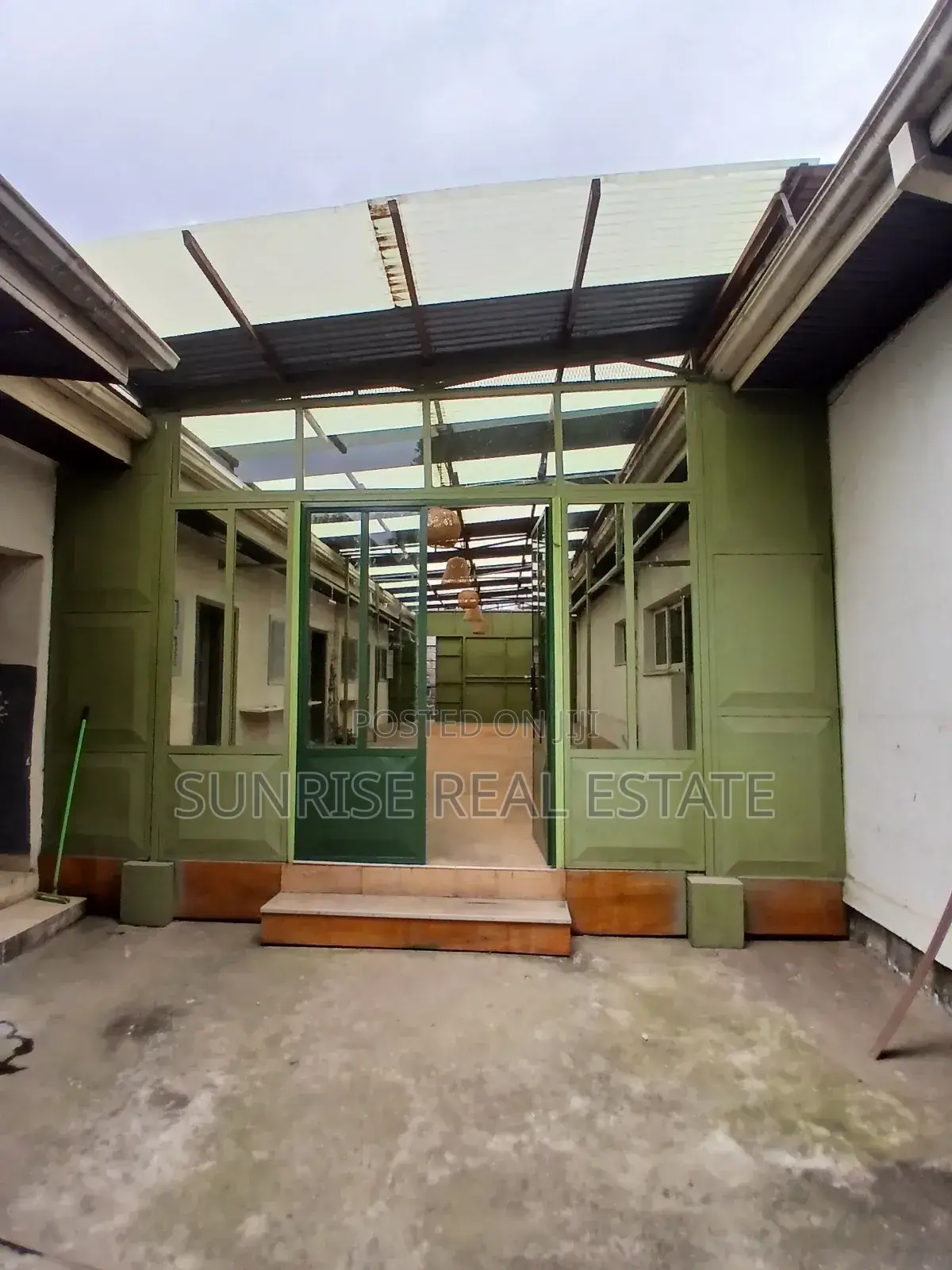 4bdrm Villa in Bole for rent