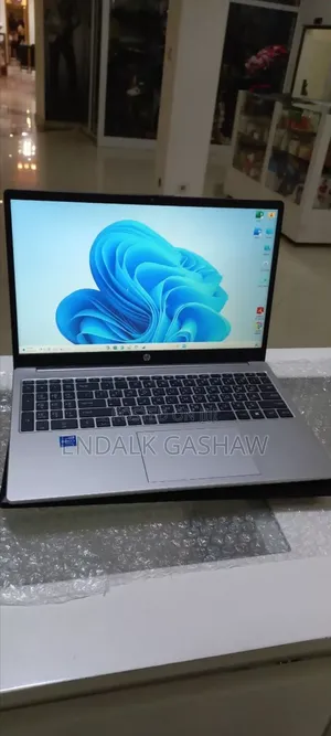 New Laptop HP Stream Notebook 16GB Intel Core I7 SSD 512GB