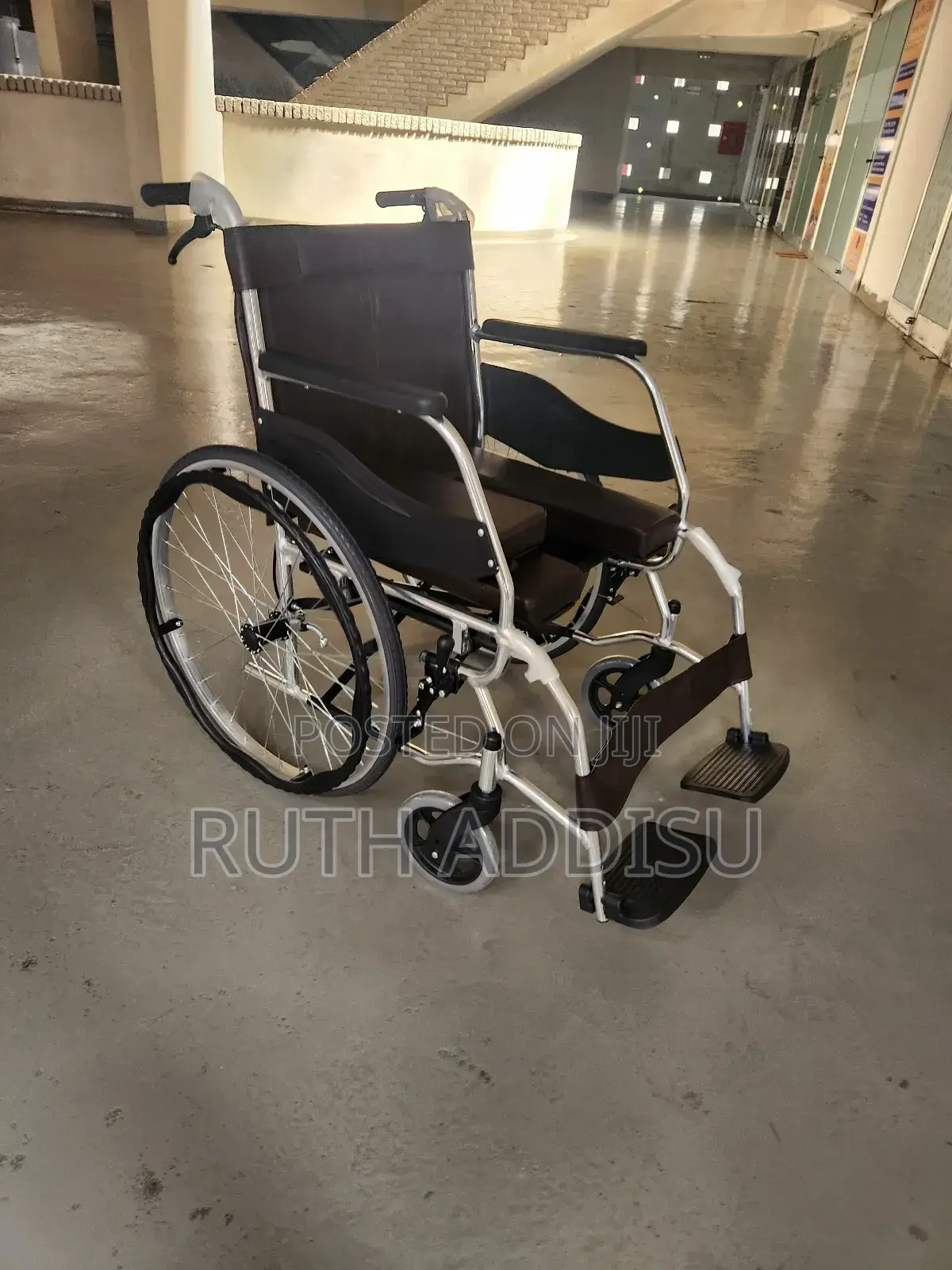 Wheelchair Commode Wheelchair痛藥wheelchair Commode Wheelchair Medical