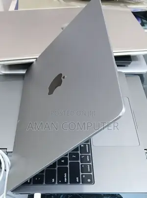 New Laptop Apple MacBook Air 2022 M2 8GB Apple M2 SSD 256GB