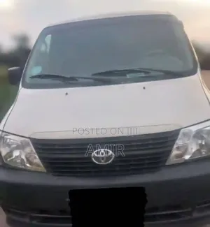 Photo - Toyota HiAce 2008 White