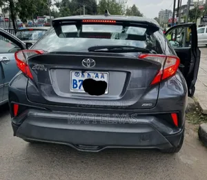 Toyota C-HR LE FWD 2020 Gray